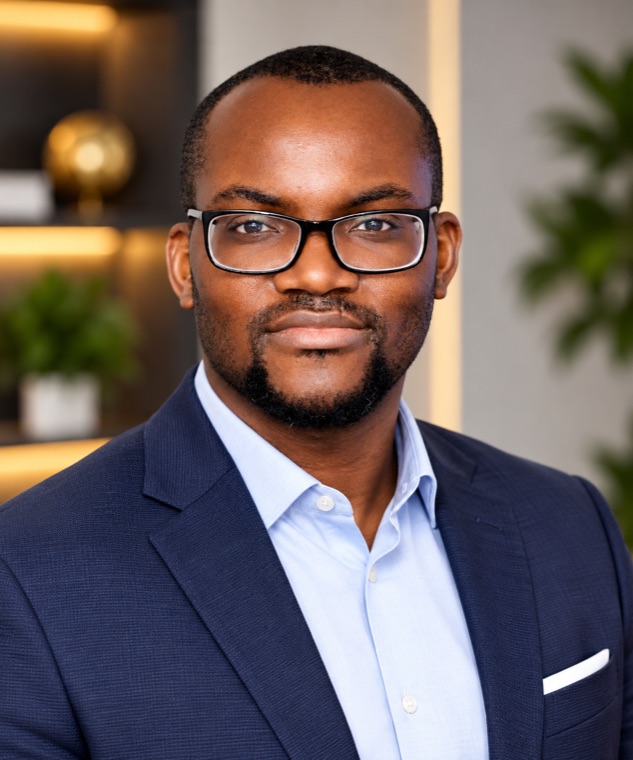 Headshot of David Owoyemi