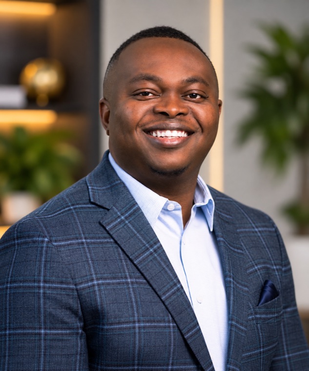 Headshot of Deji Adesola